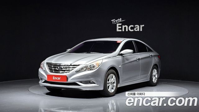 Hyundai Sonata 2010 — photo 1