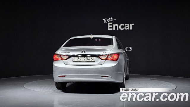 Hyundai Sonata 2010 — photo 4