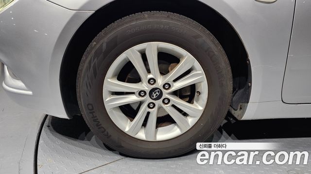 Hyundai Sonata 2010 — photo 5