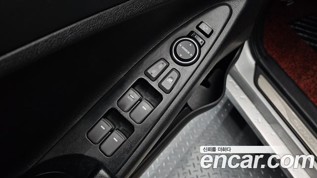 Hyundai Sonata 2010 — photo 17