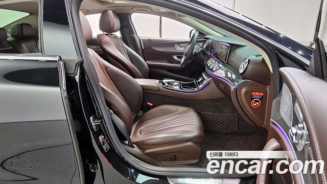 Mercedes-Benz CLS-Class 2020 — photo 10