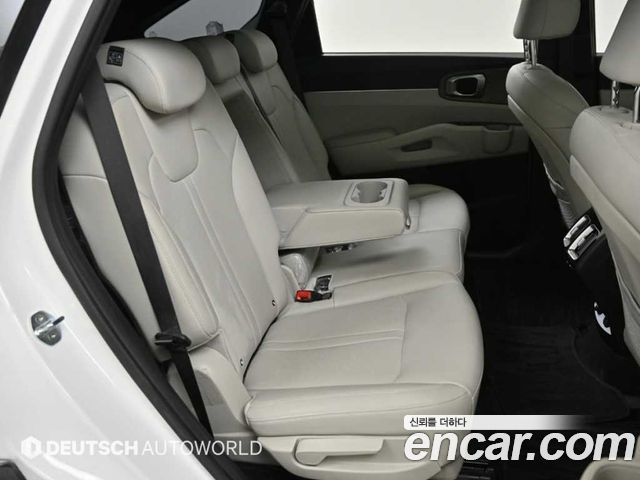 Kia Sorento 2022 — photo 12