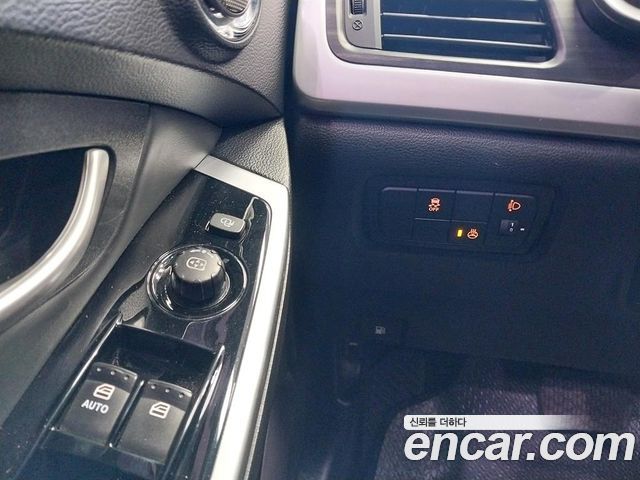 KG Mobility KORANDO 2015 — photo 11