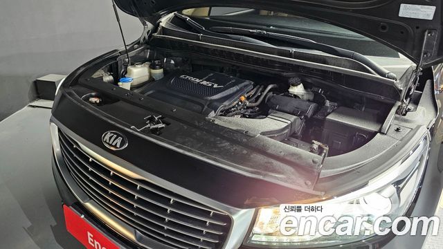 Kia Canival 2017 — photo 6