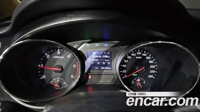 Kia Canival 2017 — photo 8