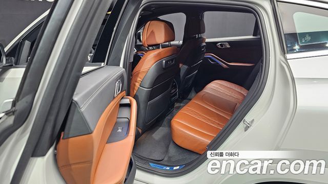 BMW X6 2022 — photo 12