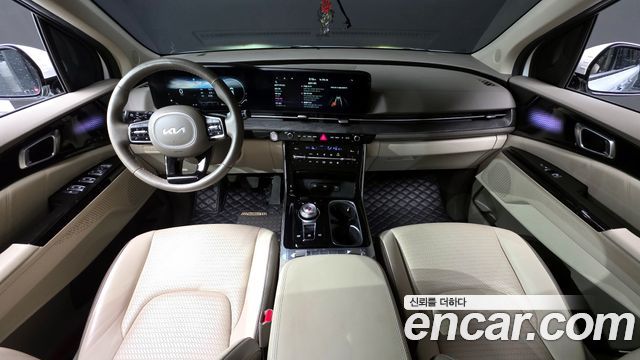 Kia Canival 2023 — photo 7