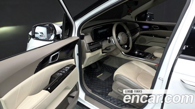 Kia Canival 2023 — photo 10