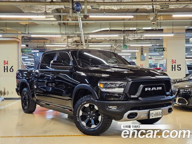 Dodge Ram Pick Up 2019 — photo 1