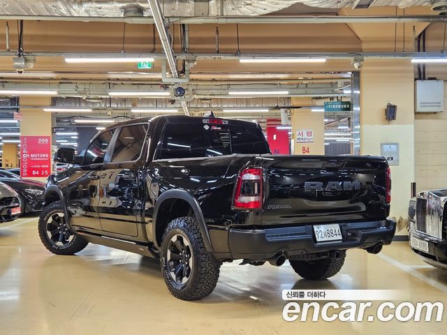 Dodge Ram Pick Up 2019 — photo 2