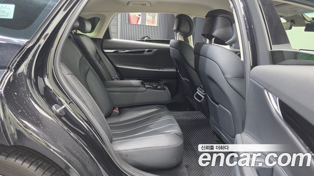 Genesis G80 2022 — photo 12