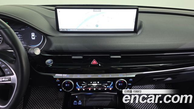 Genesis G80 2022 — photo 14