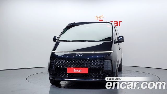 Hyundai Staria 2022 — photo 3