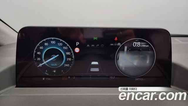 Hyundai Staria 2022 — photo 8