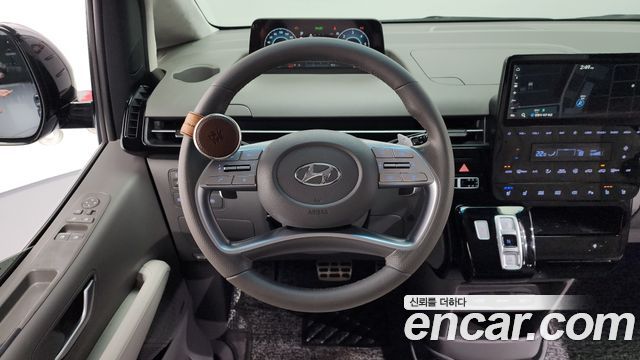 Hyundai Staria 2022 — photo 13