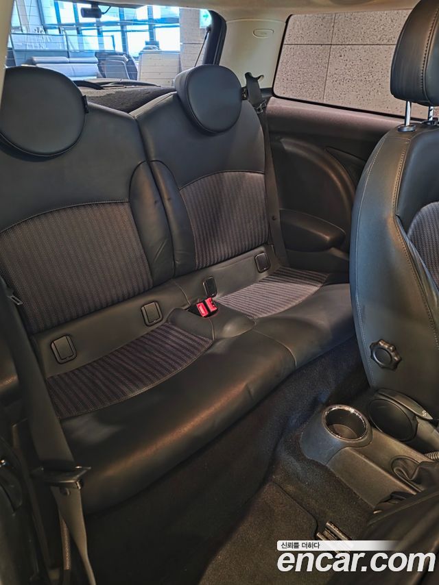 Mini Cooper 2013 — photo 17