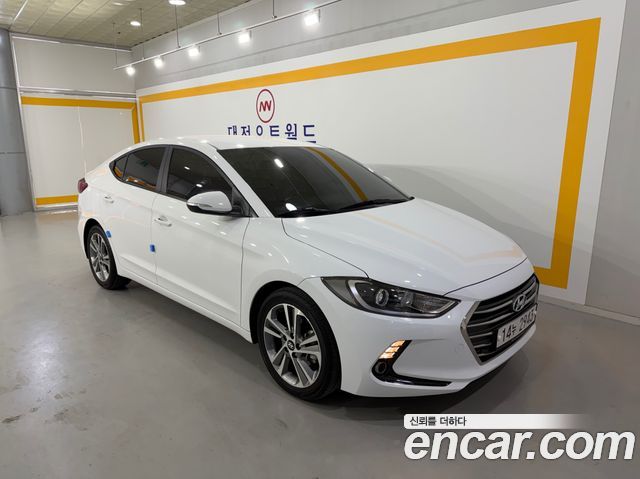 Hyundai AVANTE 2018 — photo 9
