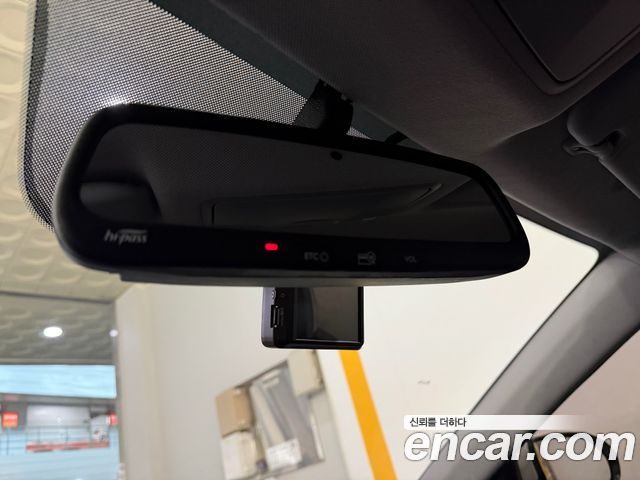 Hyundai AVANTE 2018 — photo 17