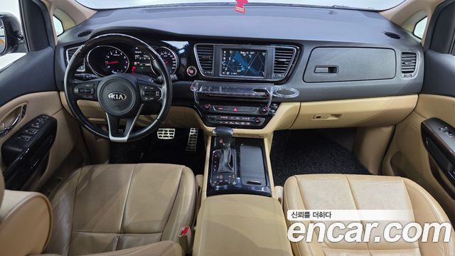 Kia Canival 2017 — photo 7