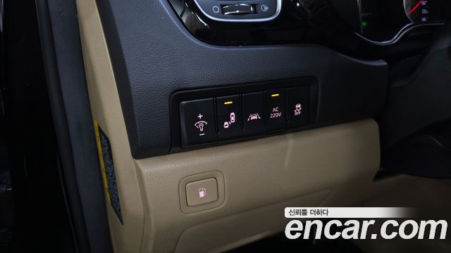 Kia Canival 2017 — photo 18