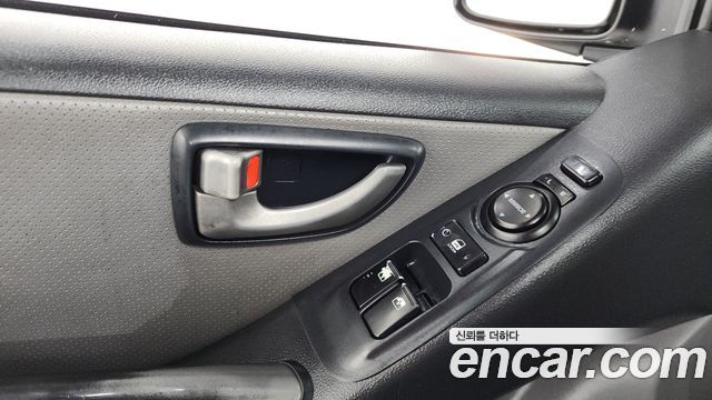 Hyundai Starex 2015 — photo 14