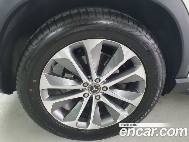 Mercedes-Benz GLE-Class 2021 — photo 5