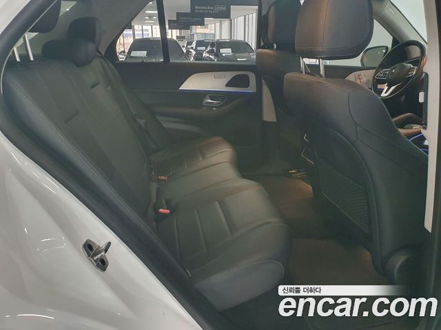Mercedes-Benz GLE-Class 2021 — photo 10