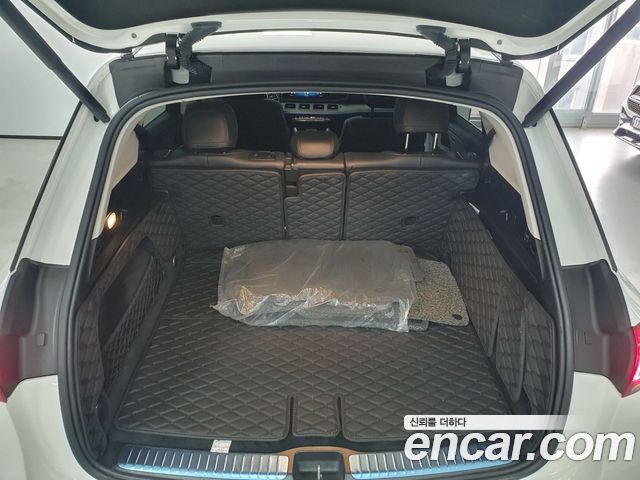 Mercedes-Benz GLE-Class 2021 — photo 11