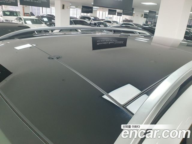 Mercedes-Benz GLE-Class 2021 — photo 12