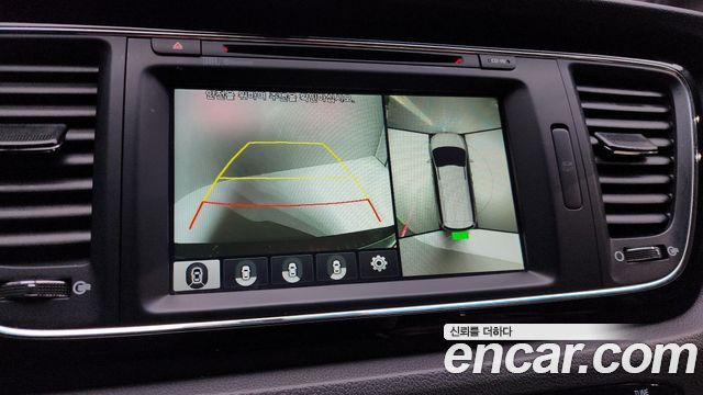 Kia Canival 2018 — photo 14
