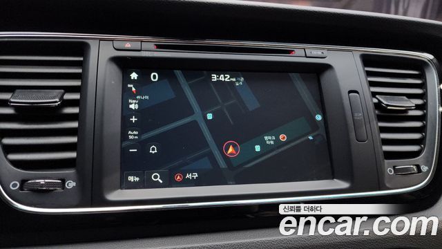 Kia Canival 2018 — photo 15
