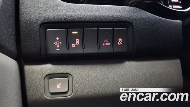 Kia Canival 2018 — photo 17