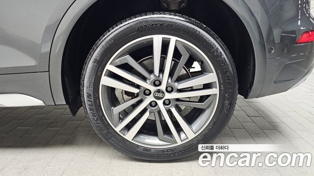 Audi Q5 2022 — photo 5