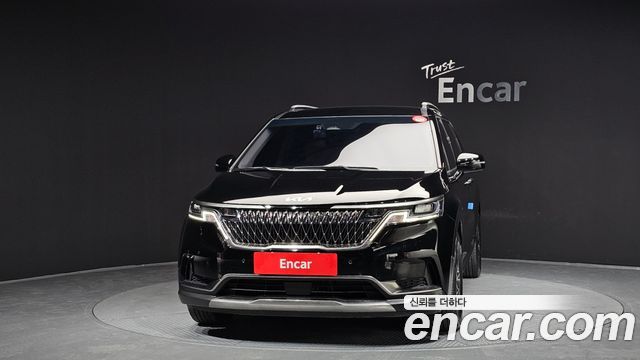 Kia Canival 2023 — photo 3