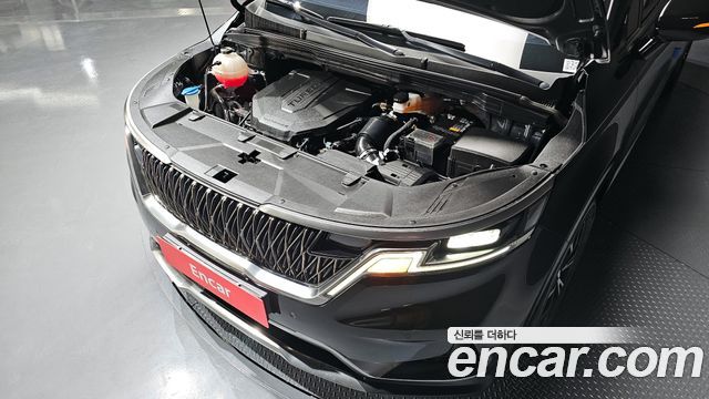 Kia Canival 2023 — photo 6