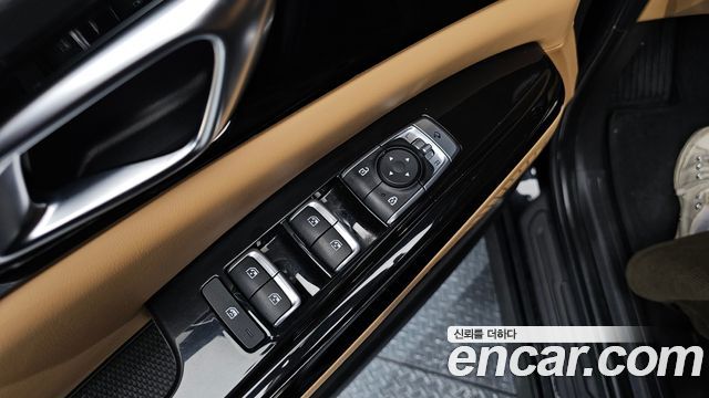 Kia Canival 2023 — photo 13