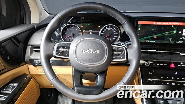 Kia Canival 2023 — photo 15