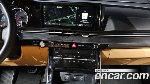 Kia Canival 2023 — photo 16