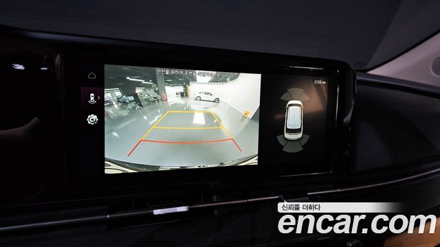 Kia Canival 2023 — photo 17