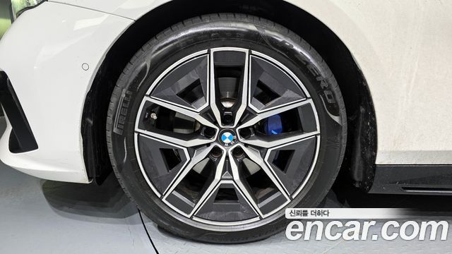BMW 5-Series 2025 — photo 5