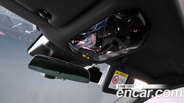 BMW 5-Series 2025 — photo 16