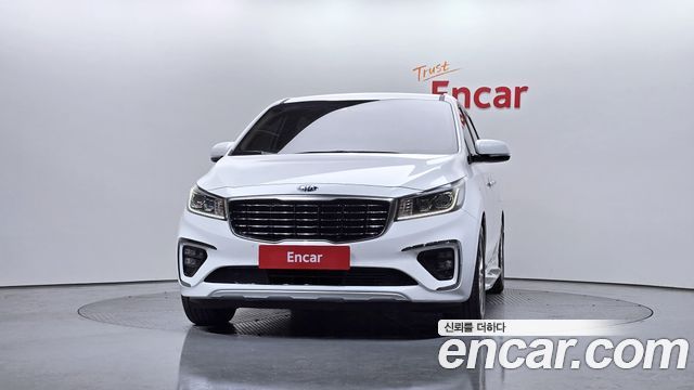 Kia Canival 2019 — photo 3
