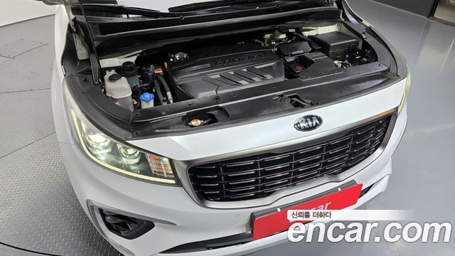 Kia Canival 2019 — photo 6