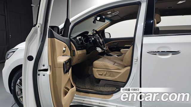 Kia Canival 2019 — photo 10