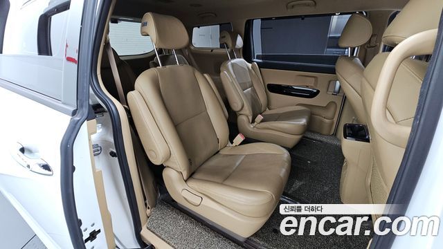 Kia Canival 2019 — photo 12