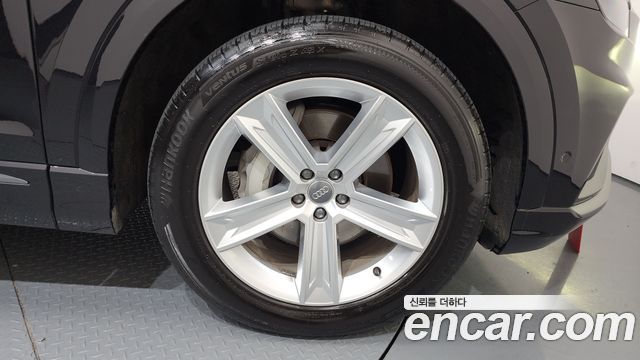 Audi Q8 2021 — photo 5