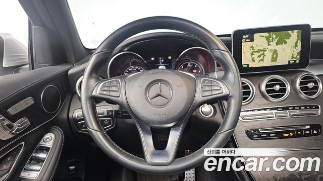 Mercedes-Benz GLC-Class 2018 — photo 13