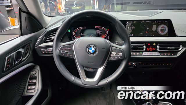 BMW 2-Series 2022 — photo 13