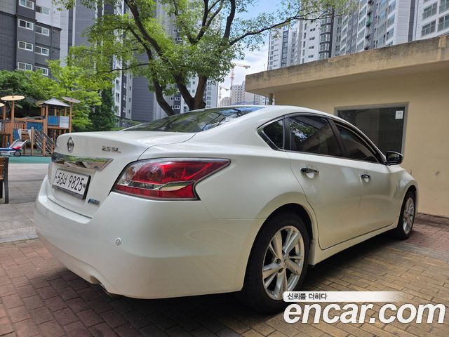 Nissan Altima 2014 — photo 6