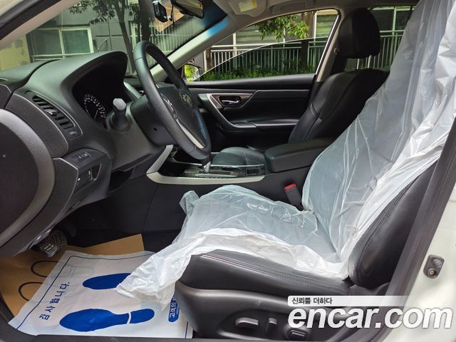 Nissan Altima 2014 — photo 9